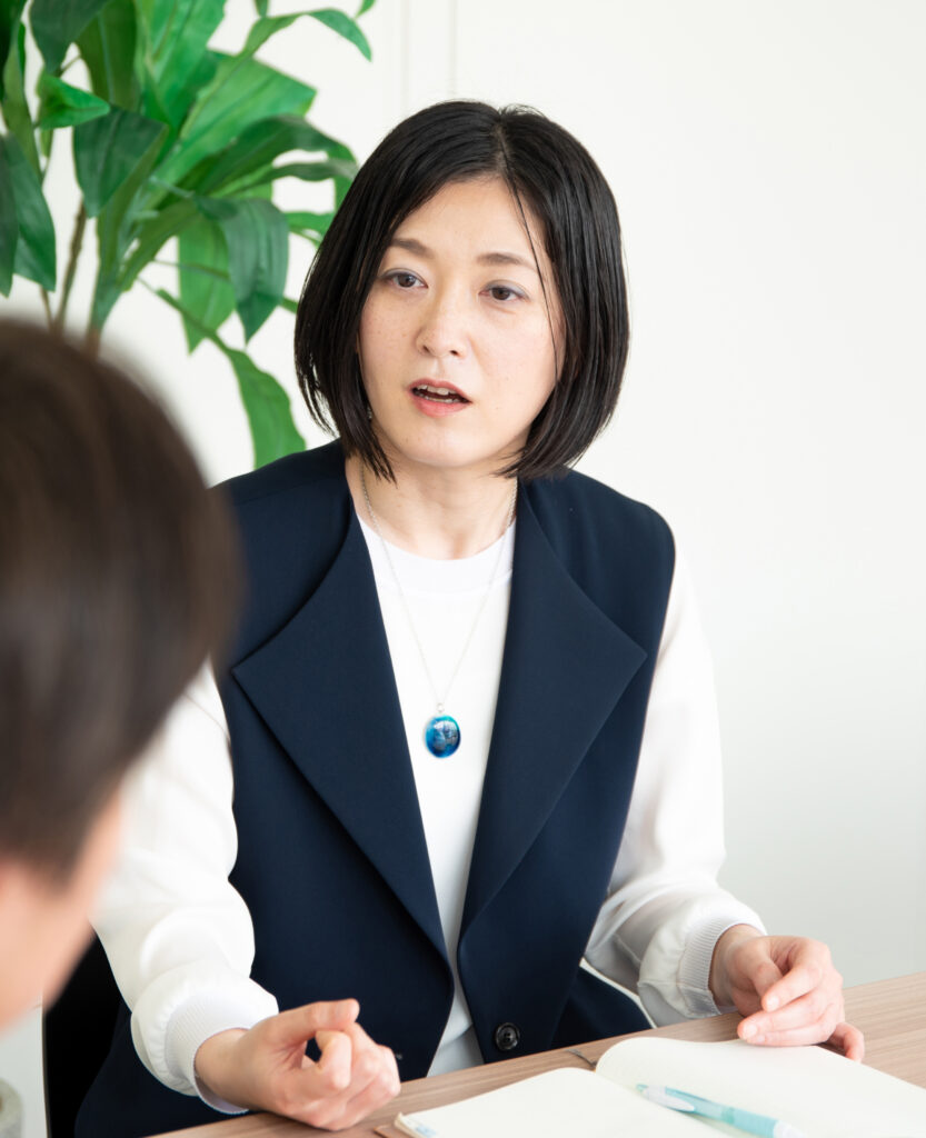 高井先生_ポートレート - 一般社団法人 ひとり情シス協会 公認心理師/臨床心理士 高井順子